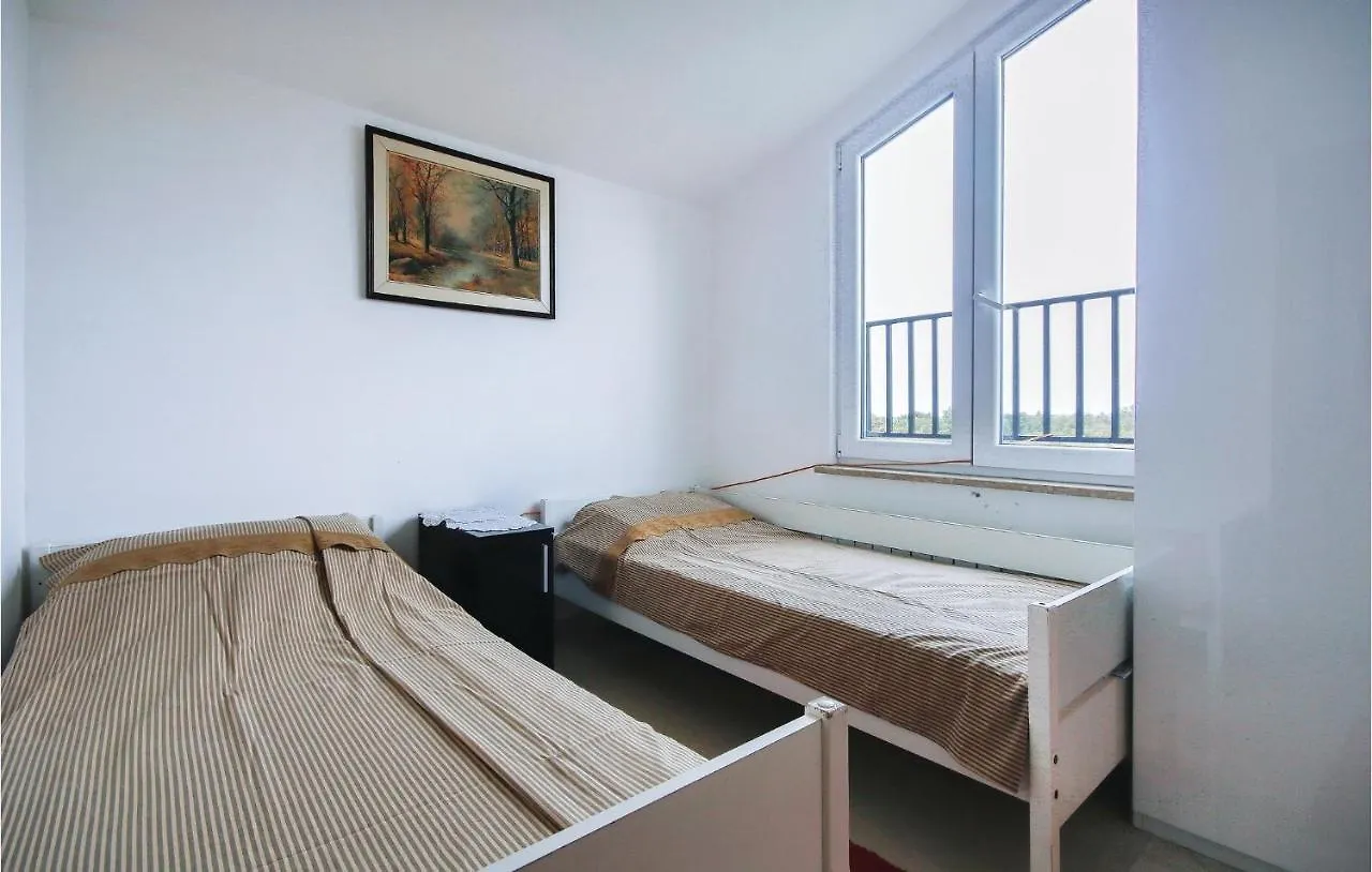 Cozy Apartment In Medulin With Kitchen